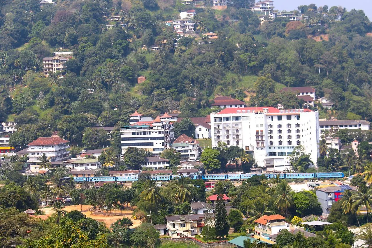 Feel Home Kandy 0*,  Sri Lanka